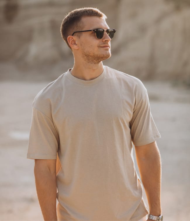 cream tshirt